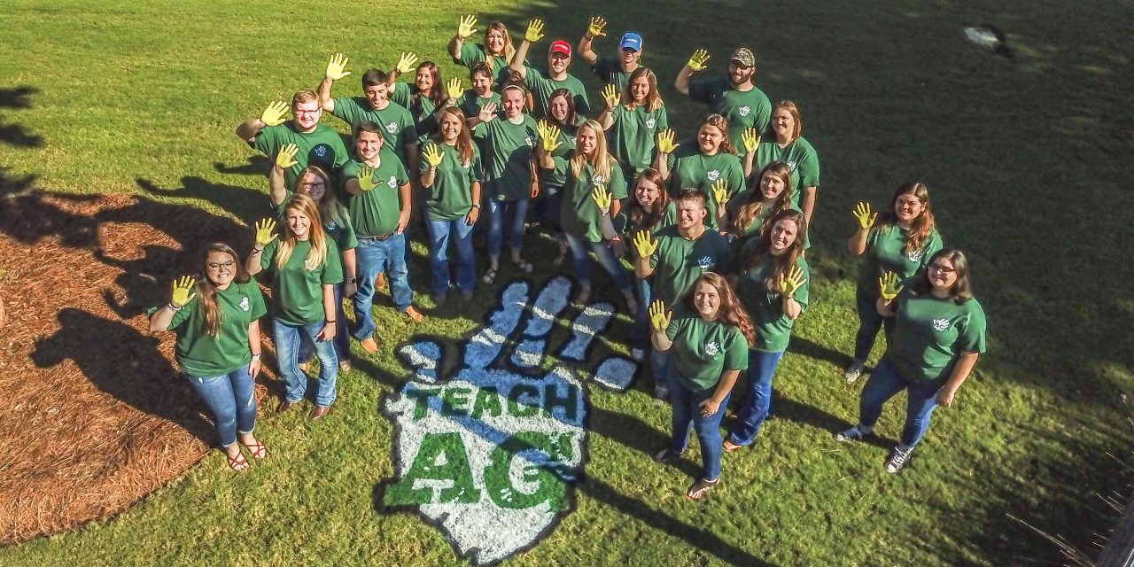 Students in the Ag Education program